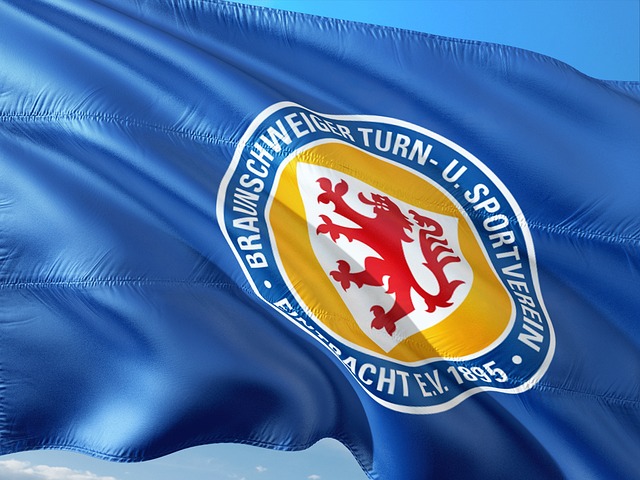 岁亚马尔与 岁亚马尔与